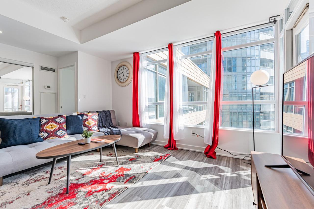 Leckie Luxurious Suites Toronto Bagian luar foto