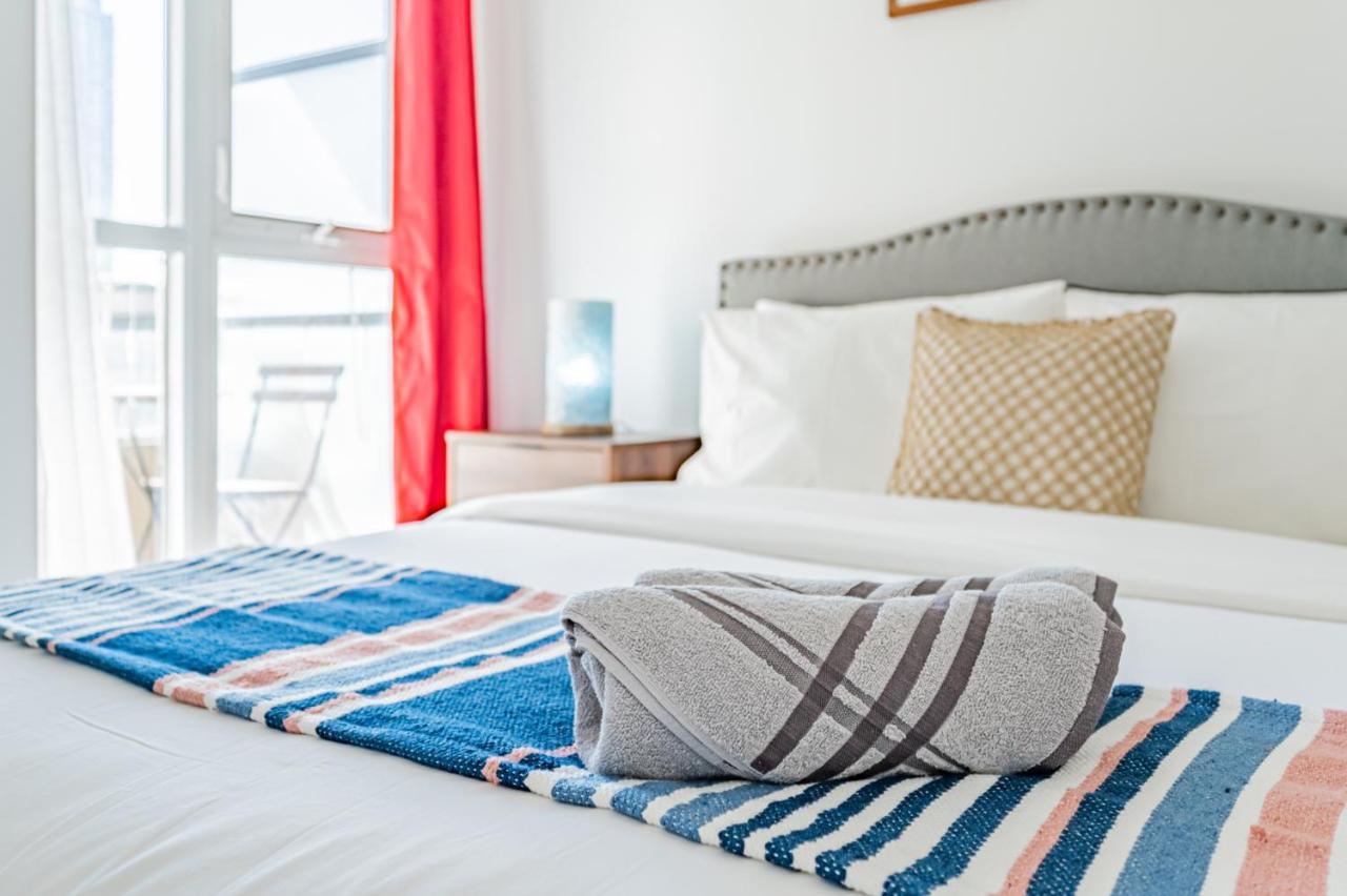 Leckie Luxurious Suites Toronto Bagian luar foto