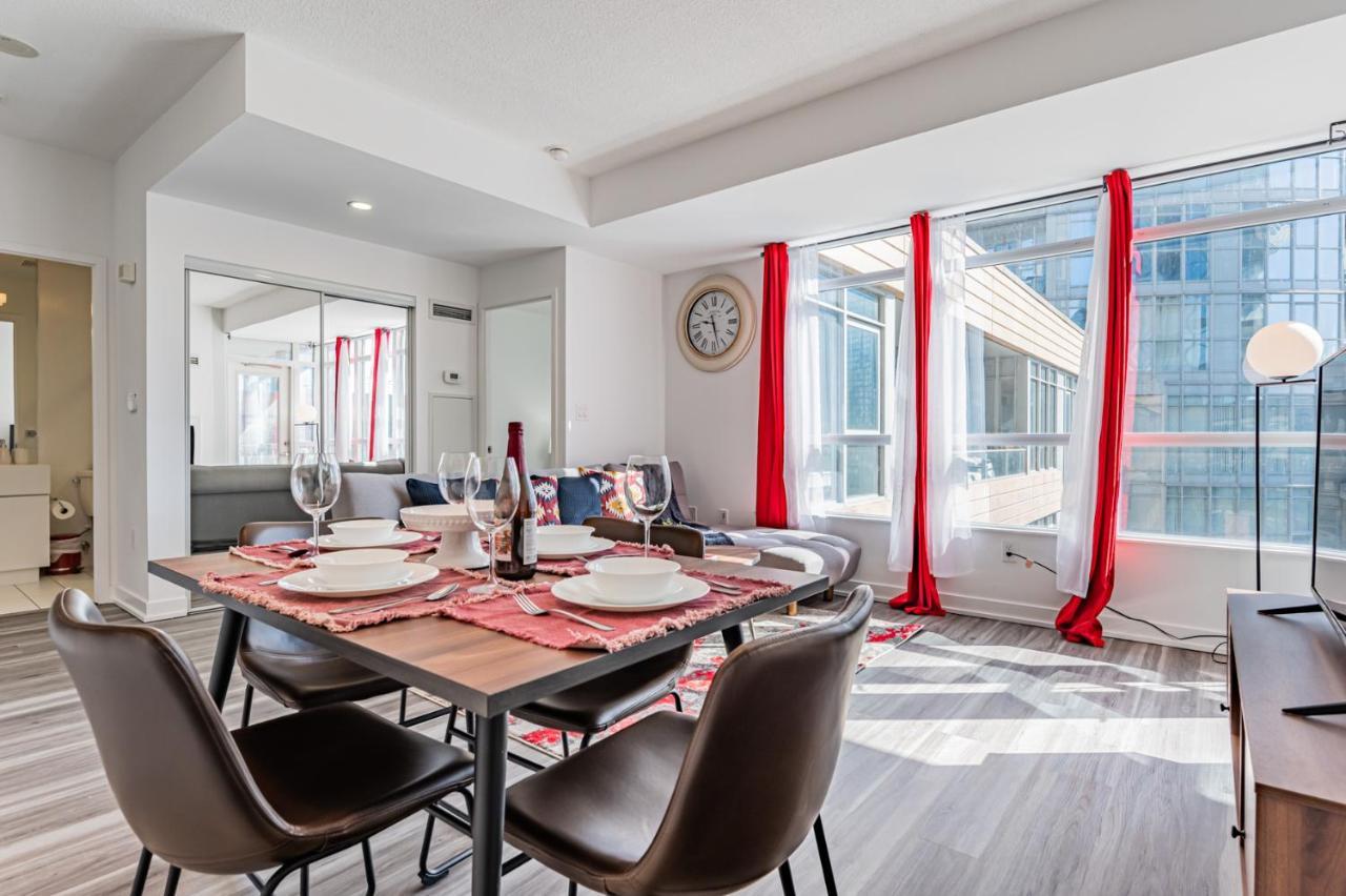 Leckie Luxurious Suites Toronto Bagian luar foto