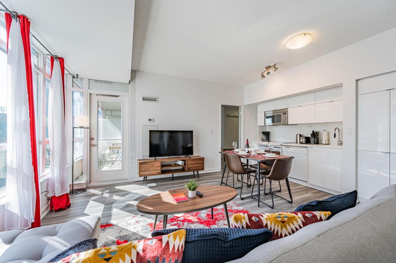 Leckie Luxurious Suites Toronto Bagian luar foto